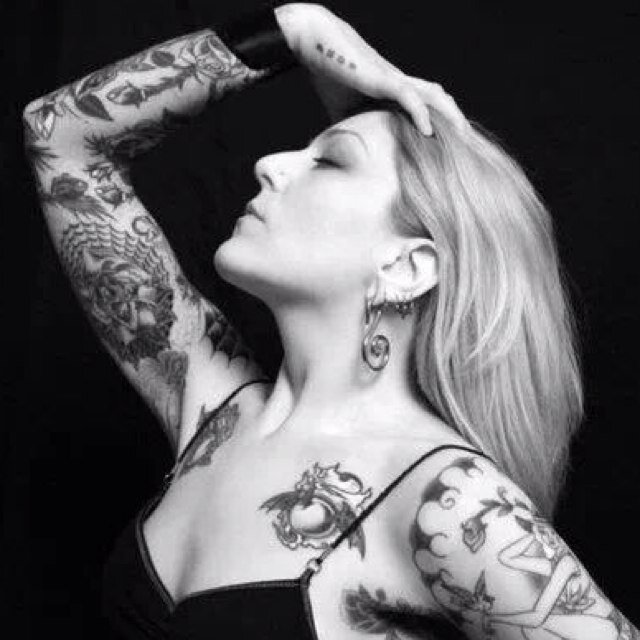 Singer, Actor, Voice Talent & Voice and Piano teacher @ZoundsSounds School of Music & Recording Studios. Bands Charming Gardeners & Shanghai 5 on FB & iTunes!