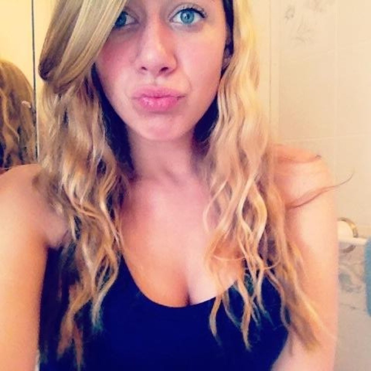 Courtne96365262's profile picture. I boy should like a girl for her personality not for her looks