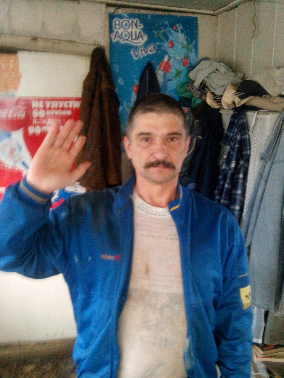 electron2609's profile picture. работаю