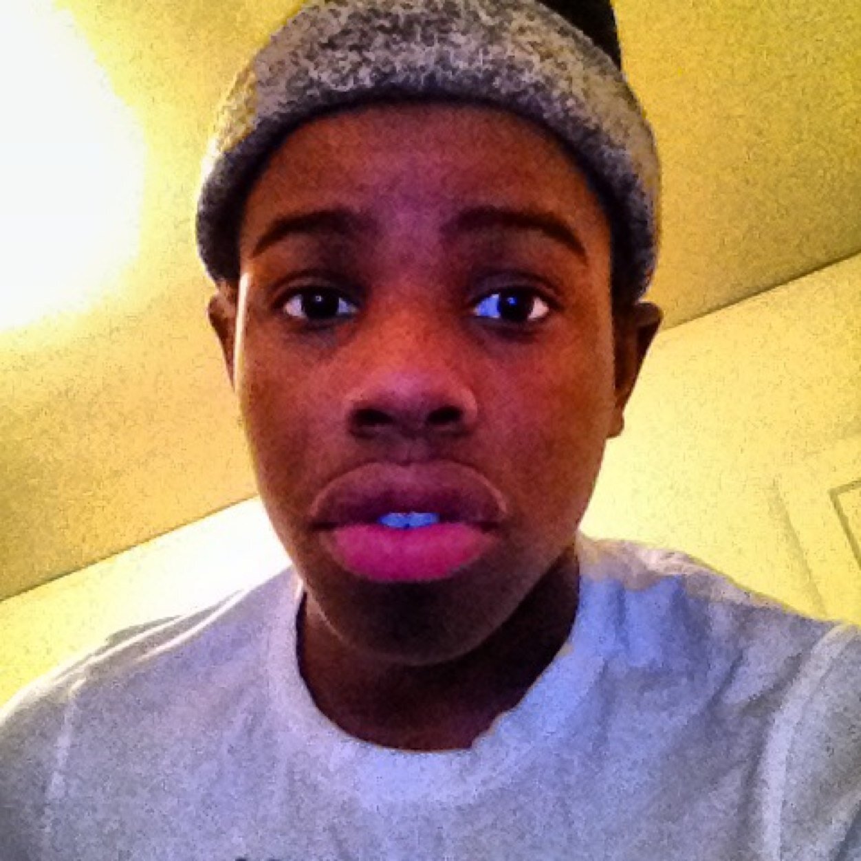 FreeOzziee's profile picture. If you try to read my mind you'd comitt suicide - Kid Cudi