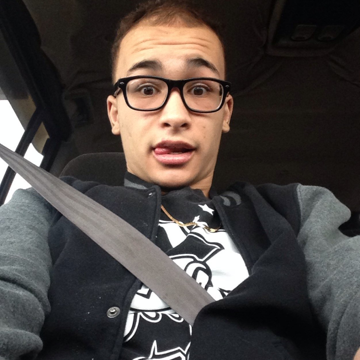 Follow me ill follow back