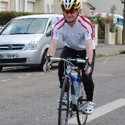 Amoureux de la Bretagne et de sa culture - Supporter du Stade Rennais - Allergique aux macronards et aux jacobins - Vive les services publics