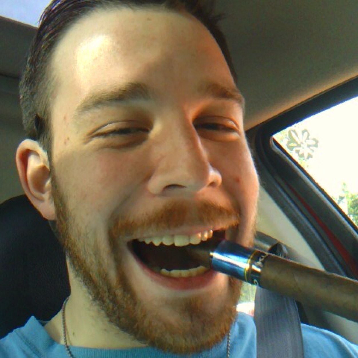 sche7015's profile picture. 