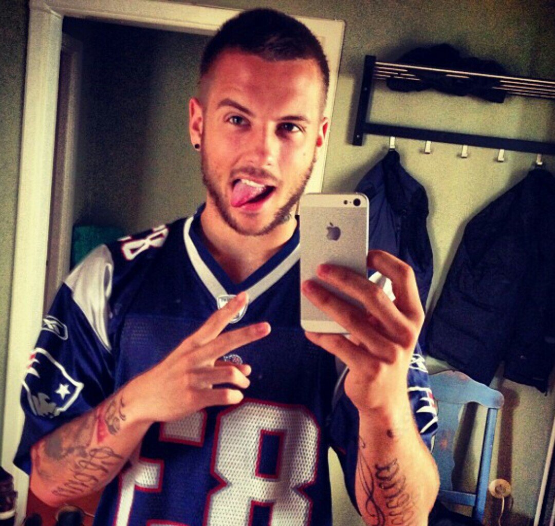 dansmith4321's profile picture. 