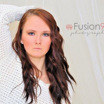 Profile Picture of Kristina Gustafson (@kristinarichez) on Twitter