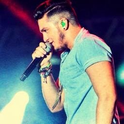 Tudo Passa... Menos a Vontade De Abraçar O Luan ! ♔✌∞