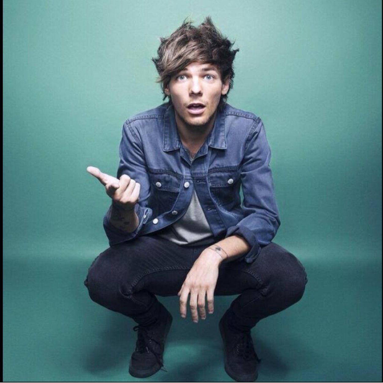 Deutsche Fanpage von Louis!:) 
Updates,Bilder usw. ....