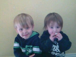 i love 1D SO MUCH XXXXXXXXXXXXXXXXXXXXXXXXXXXXX LOL LOL LOL LOV MY FAMILY LOV MY FRIENDS lov my dog hate scoil