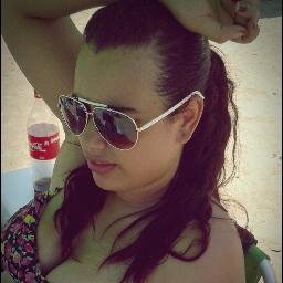 Eu sou Apenas uma Mulher, q pode um mundo esta desabando  q estarei com um Lindoo sorriso no Rostoo