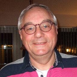 Wetenschapsondernemer, liberaal, energiek, sportief, skiër, 4 prachtige kleinzoons, VVD, Gemeenteraad Zoetermeer.