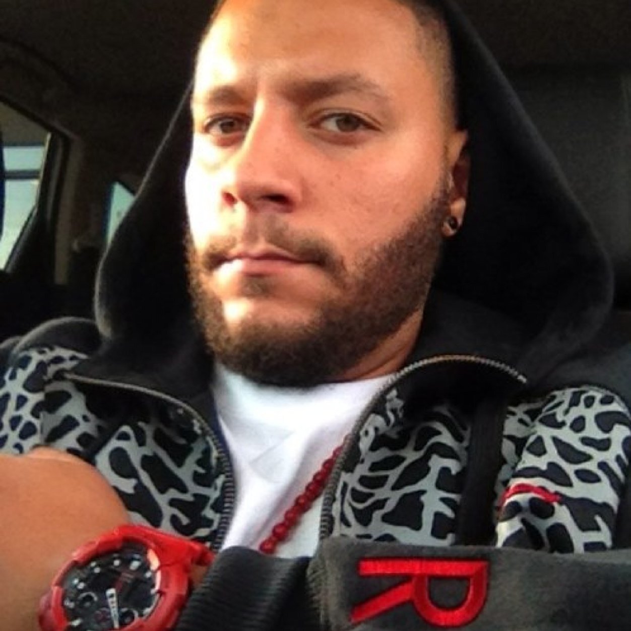 Bklynmalo's profile picture. 1manwolfpack