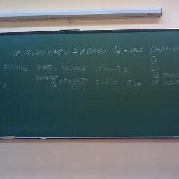 Cuenta tuitera oficial de esta asignatura del segundo cuatrimestre  de 1º del Doble Grado ADE/Derecho de la UEX. Facultad de Ciencias Económicas y Empresariales