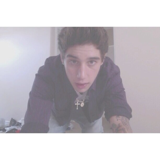 Follow @jaisxkidrauhl