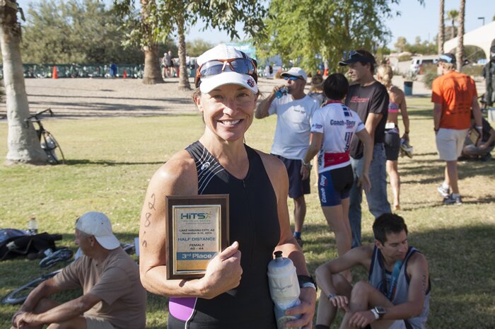 Everyday athlete balancing training with real life. #Marathoner, #Triathlete, Wife and best of all - a Mom! 5k PR 22:08; 26.2 PR 3:54:30; 70.3 PR 6:00:18