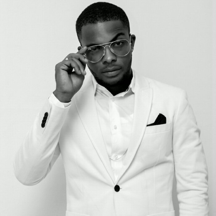 Singer/Song Writer/Performing Artist. For Inquiries Contact @i2no or Call Seun 08077541840