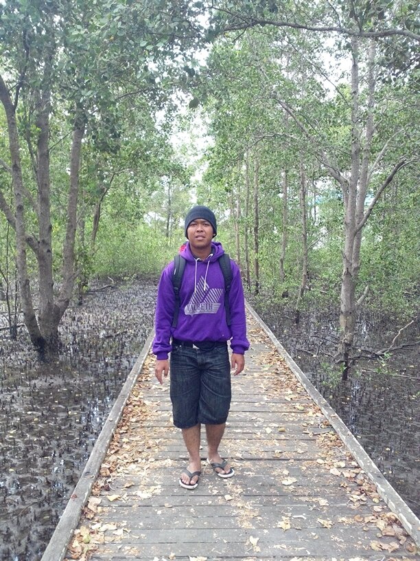 Kingdomnext's profile picture. Hidup itu simple