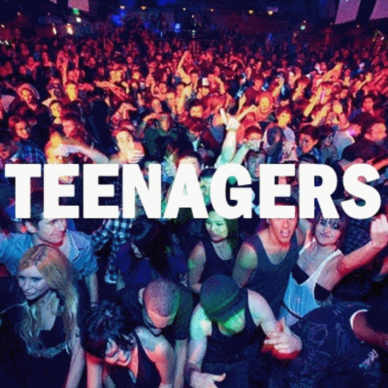 Just a group of average teenagers, what could possibly go wrong? Drama, lust, betrayal, revenge, and more. {Non-site RPG, Roles posted}