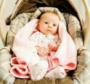 |5 months old| human|rp tw tvd bh | my mommie abandon me.