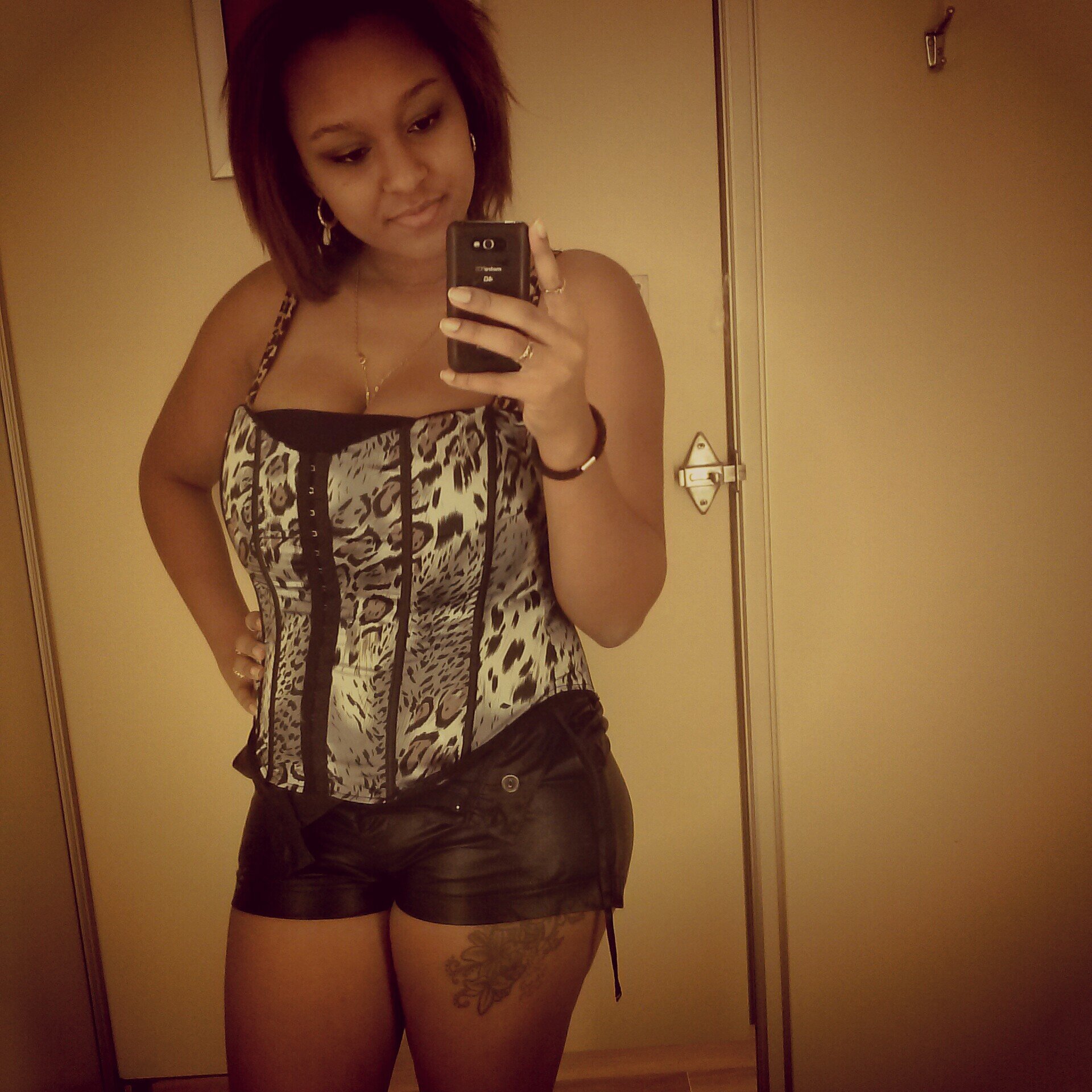 Follow me on IG @jasminmarie_x33 ✌✌