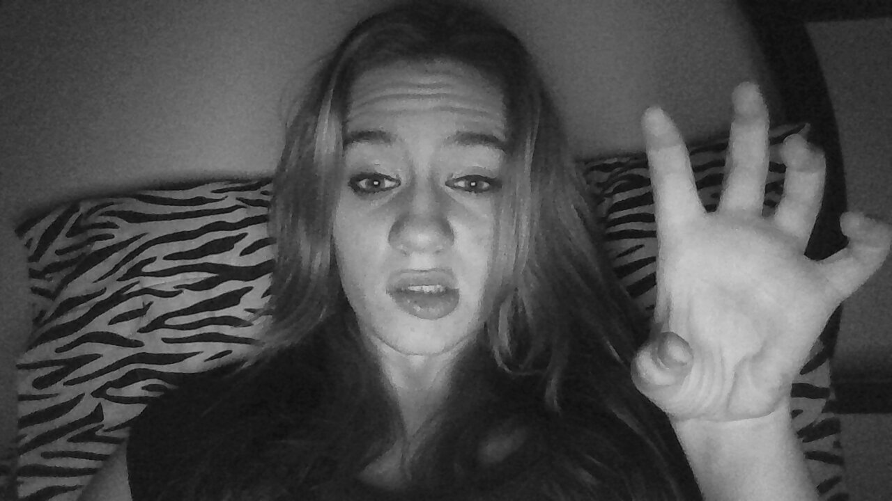 14,single,goes to penn manor,luvs to sing,follow me ill follow u back,I love marilyn monroe,im bi,my number is (717) 746-8184 txt me if u want