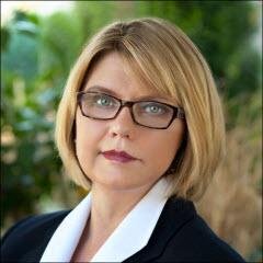 Margaret Ludemann is a successful Realtor with @Properties serving Glenview (especially Tower Crossing and Southgate in The Glen)  North Shore