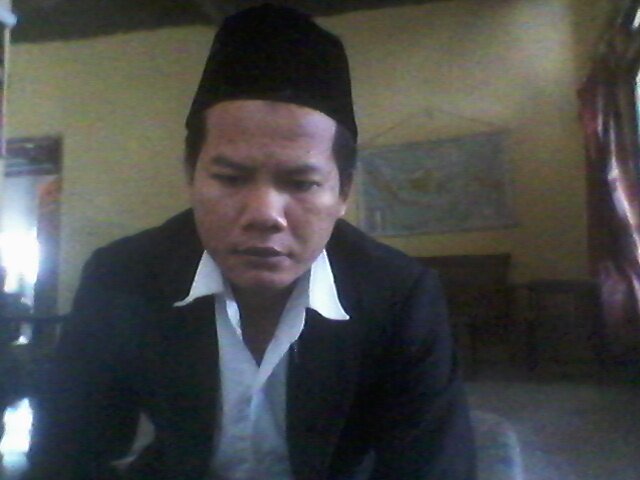 pengamat politik,pengamat ekonomi,pengamat pendidikan,pengamat sosial dll