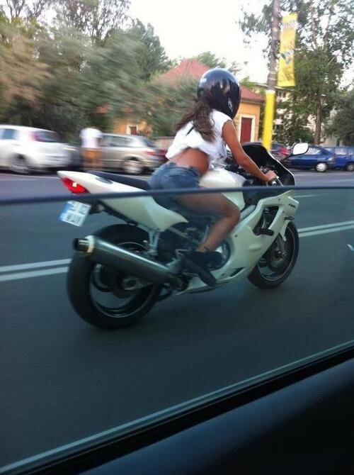 SheereeBattisti's profile picture. I hate it when people bring up a mistake I made a long time ago.