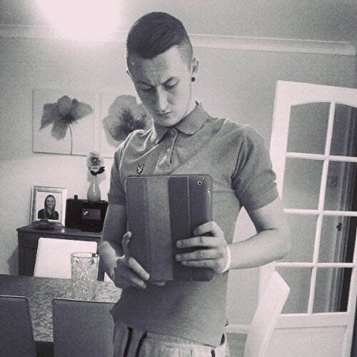 Follow me ill follow back!!