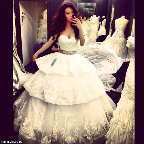 CarmencitaMengo's profile picture. That awkward moment when someone texts you something and you have no idea what to reply.