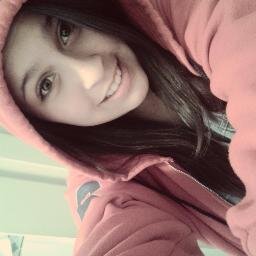 Tengo 16 años y soy de Viña del Mar, Chile.
I'm 16 years old, i'm from viña del mar, Chile.