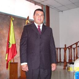 ¡Docente por vocación, amante de mi amada Venezuela, hogareño y creyente de Jesucristo nuestro Señor!