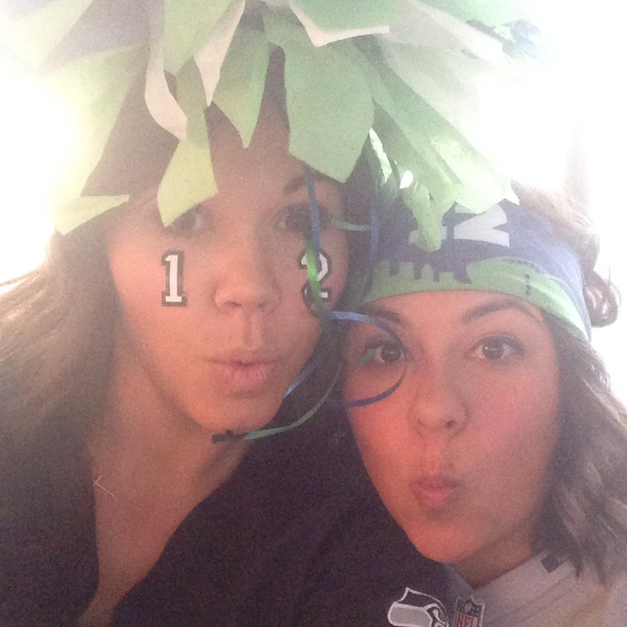 RachCruz's profile picture. Love My Friends, Love To Travel, Love Jesus