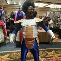 Soy Negreta, Yo soy el príncipe de todos los Saiyajins. Entrenado con dureza desde pequeño. Dejaré de tuitear cuando termine una pelea con Gokú.