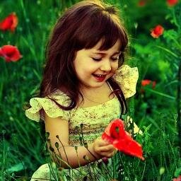 اعشق كوريا واليابان . حلمي بأن اصبح طبيبة اطفال . لااقبل اضافات من احد المعذره  - اللهم صل وسلم على نبينا محمد