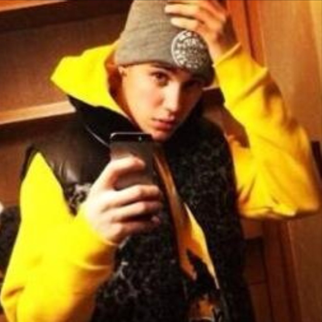 Official Justin Bieber Fan Page