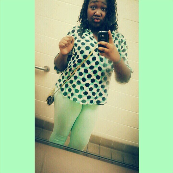 single & ready to mingle !