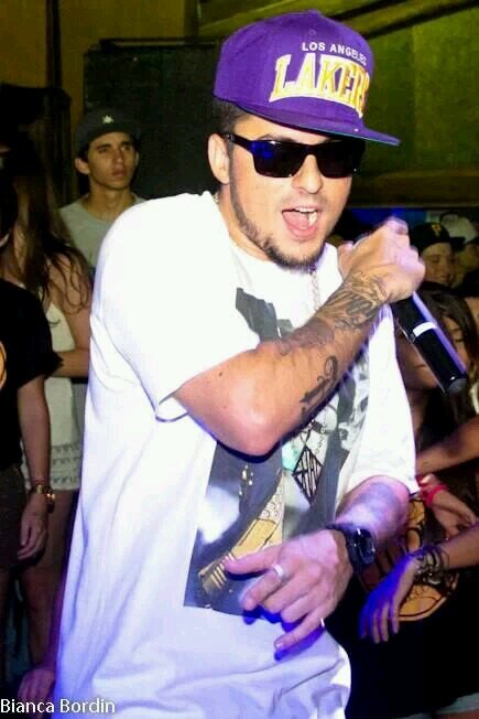 Fã clube dedicado ao rapper Daniel Shadow.