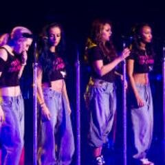 [Perrie,Leigh Anne,Jade,Jesy] Muffins hermosas CYL si la conoces que esperas en seguirnos gracias Dueña: Karlii:)Mixer33 PD:Se buscan admins