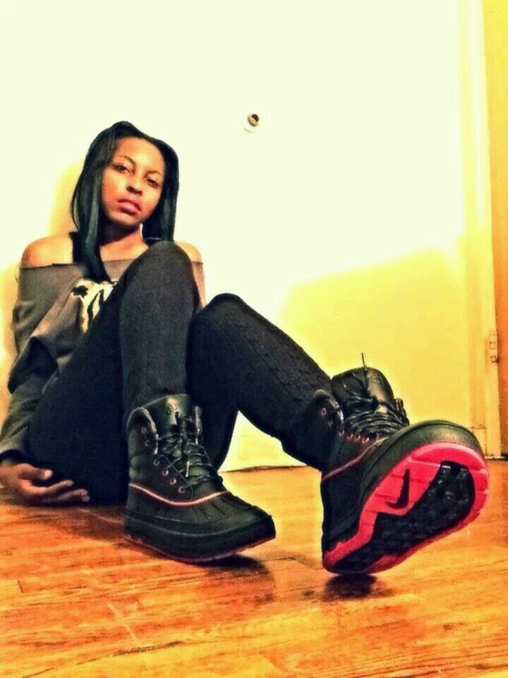 piinky_rosee's profile picture. nauturally beautiful follow me on instagram:piinkyculclasure vine:piinkyrosee facebook:piinky rosee