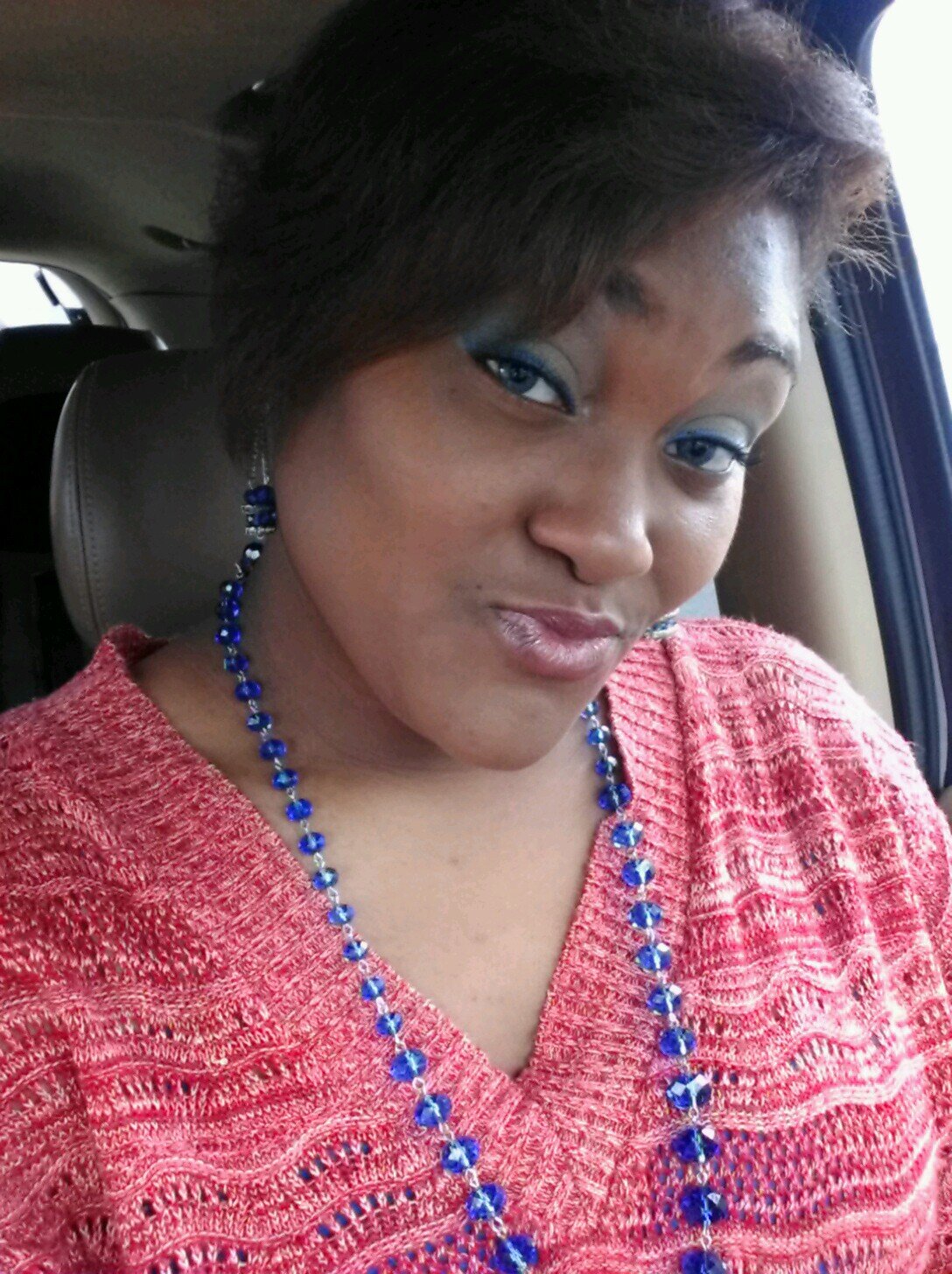 =) #teamGOD #teamEli #teamVocals=), Keep my guards up from all angles ! Dnt have a circle,its either Im cool with you or not*shrugs*