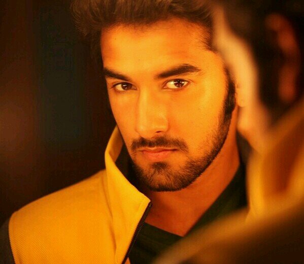The First Time Fan Club Of Handsome Actor @v_vishal13 #Gangaa vishal follow us too in twitter follow
instgram: vishal__fc