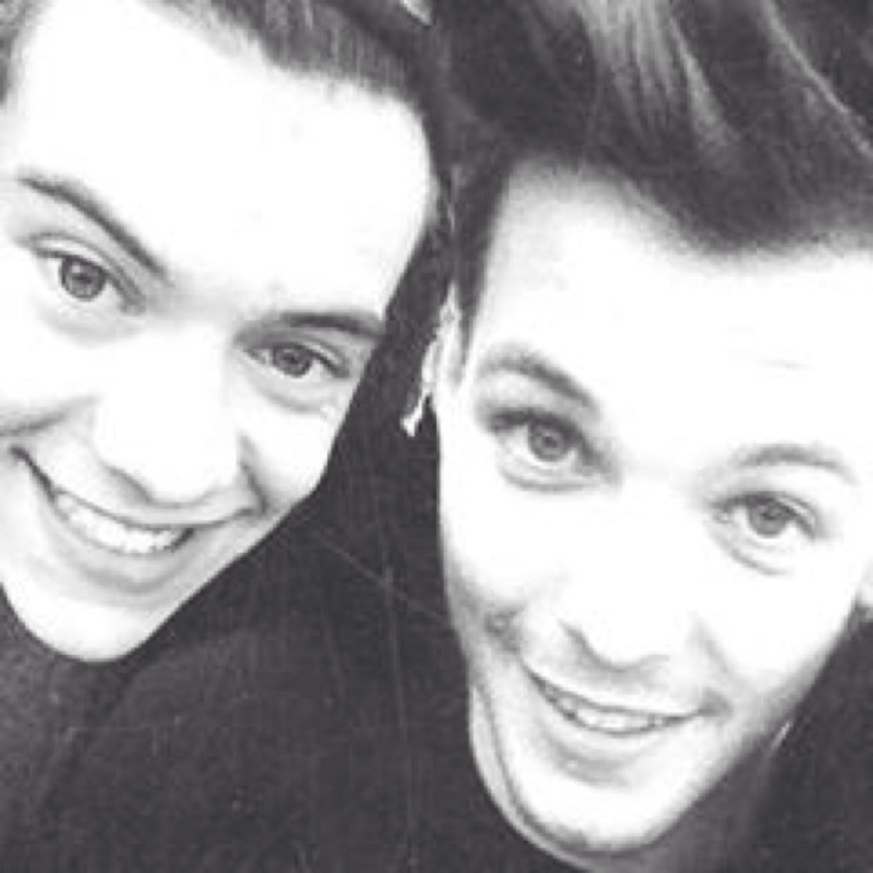 Lifelikeafoxer's profile picture. I'm in love with her and all her little things // met 1D twice + 5sos, ariana, justin and miley, liam/5 + alyar fox follow at other acc