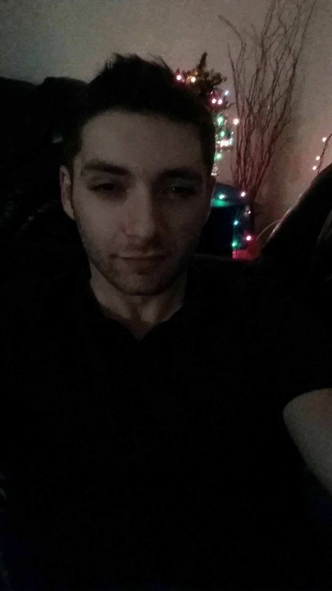 vecoki1999's profile picture. Thanks to rap and hip pop I learned to speak this language.  Everyday I return you a favor by my music.