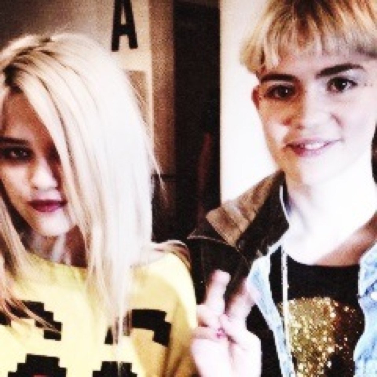 starvinforbones's profile picture. soy @lookhowfatiam y @imfatimfatimfat