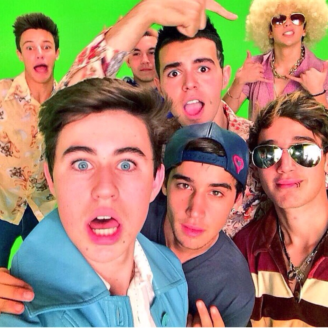 Janoskians, Magcon Boys, 5SOS  @_JanoMagcon_