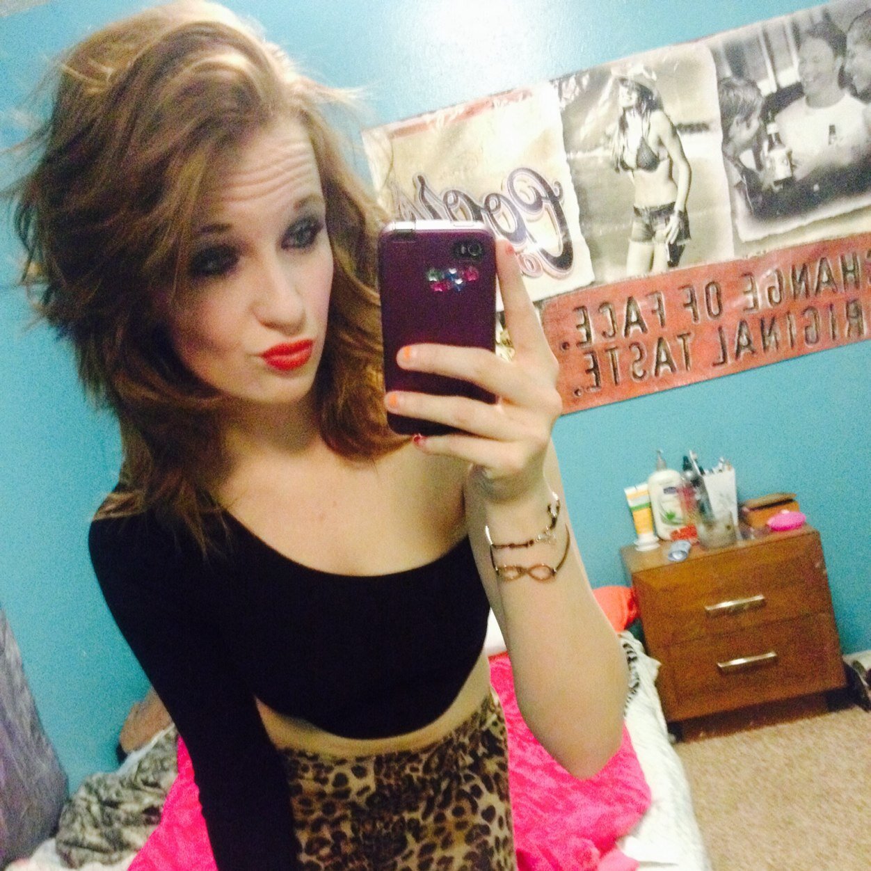 Babyy_b13's profile picture. Brown haired, blue eyes buzzkill. SGT Landon has my heart. Kayleigh Autumn is my bundle of joy. Chrissie is bae. #TheFamily