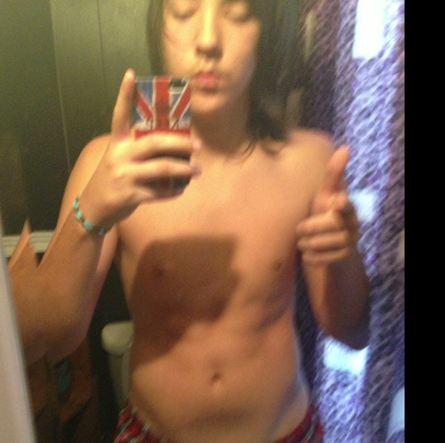 DylanDvern15401's profile picture. Im a trickshotter for Hope .. I also feed sometimes .. Sub to are youtube