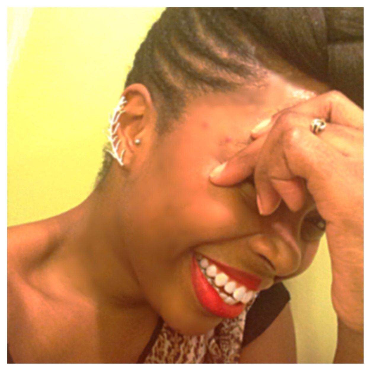 Aspiring Wardrobe stylist ♥God :::::: iLoveArt :::::: ifollowback::::: Peace and Much Love To Ya!