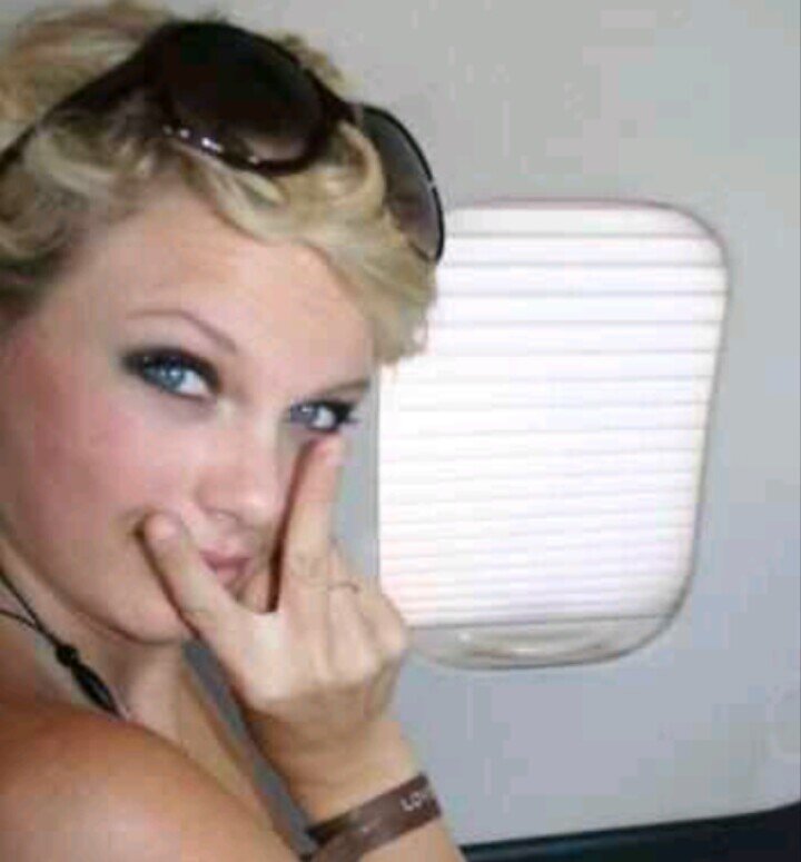 free follow from @bieberftswiftie bc ily + follow her she follows back