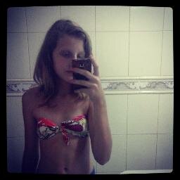 FALLOW ME PLEASEEEEEE HARRY STYLES